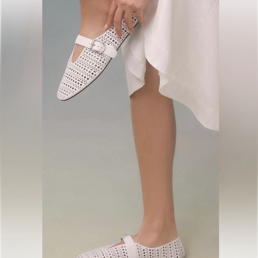 Jeffrey Campbell White Cutout Flats - Picture 2 of 8